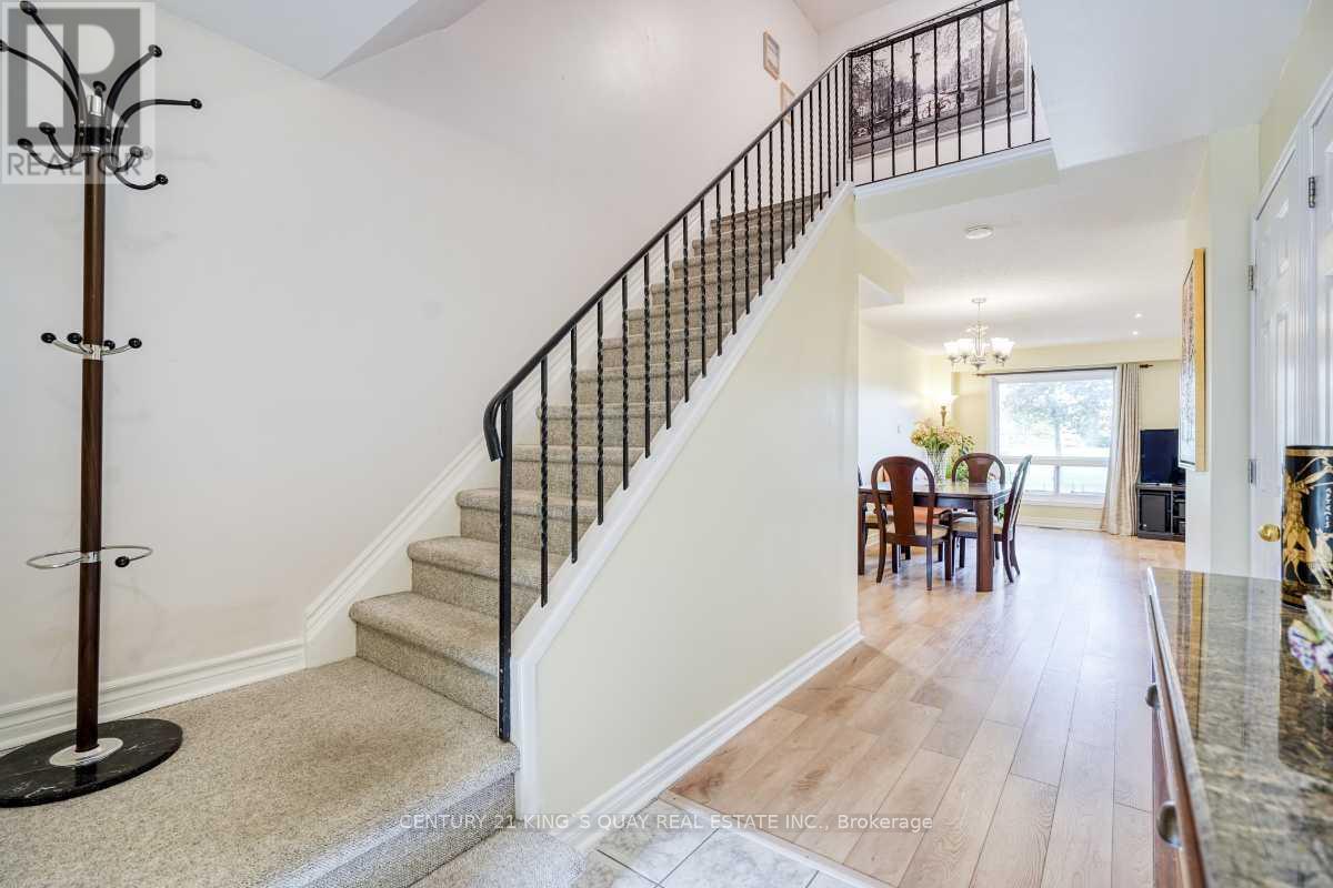 20 - 42 Knightsbridge Way, Markham, Ontario  L3P 3W5 - Photo 4 - N12504546