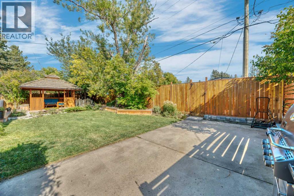 233 Thornbriar Green, Strathmore, Alberta  T1P 1C4 - Photo 5 - A2259087