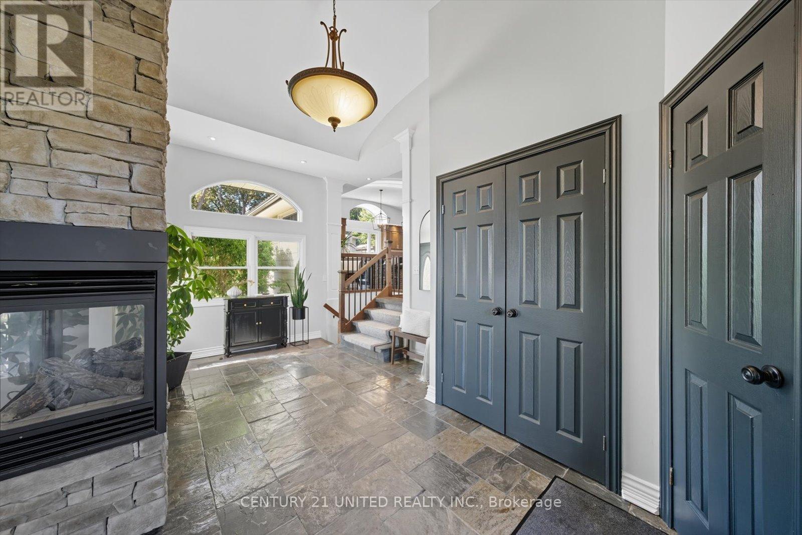 749 Spillsbury Drive, Peterborough, Ontario K9K 1K9 - Photo 10 - X12504688