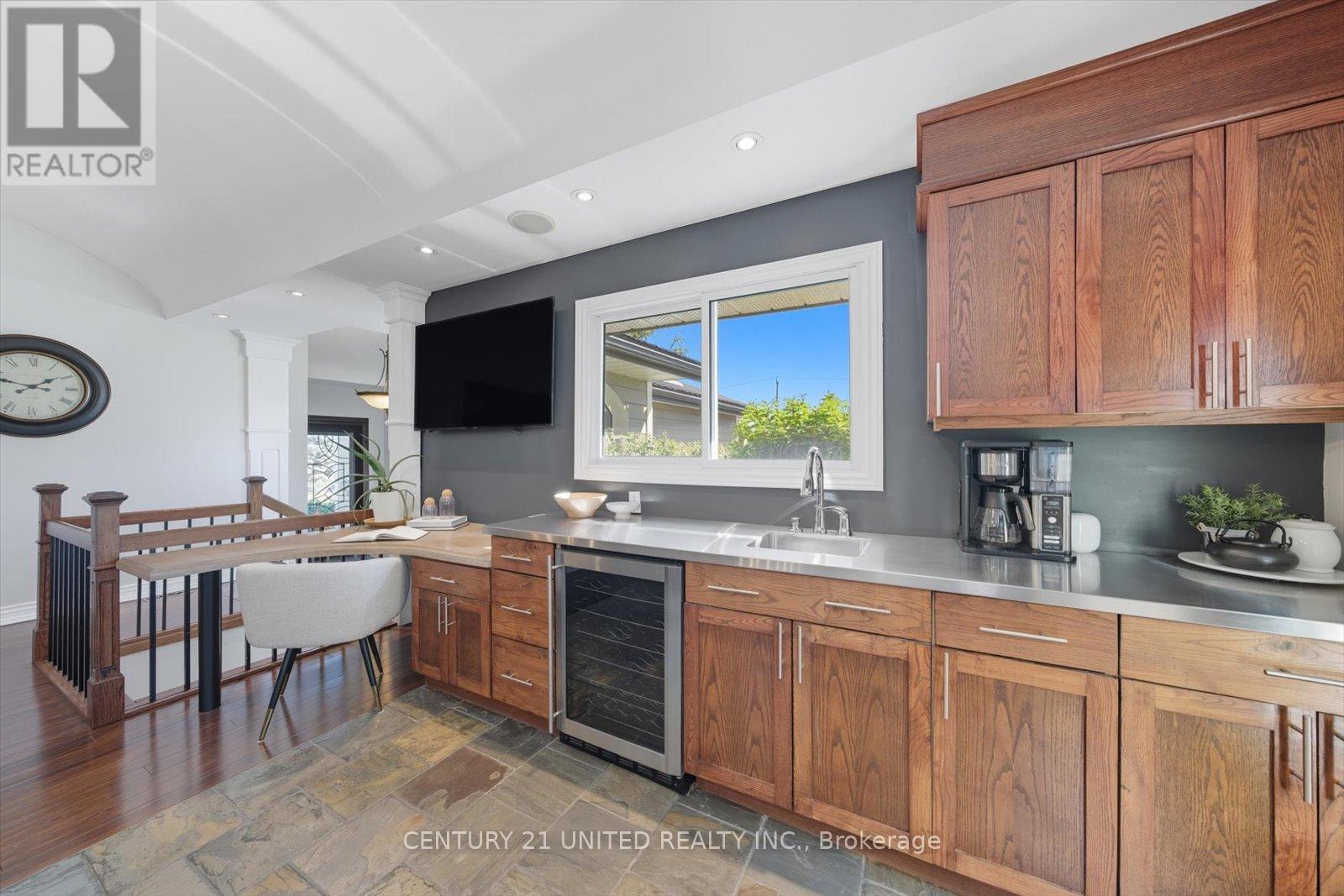 749 Spillsbury Drive, Peterborough, Ontario K9K 1K9 - Photo 17 - X12504688