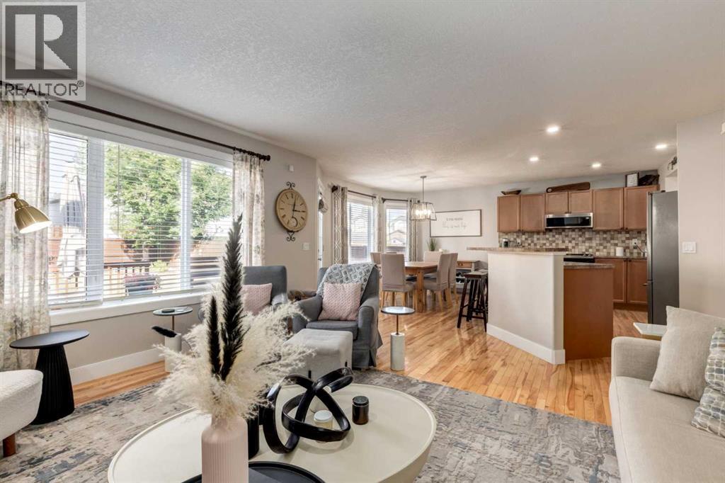 32 Evanscove Heights Nw, Calgary, Alberta  T3P 1G1 - Photo 4 - A2267588