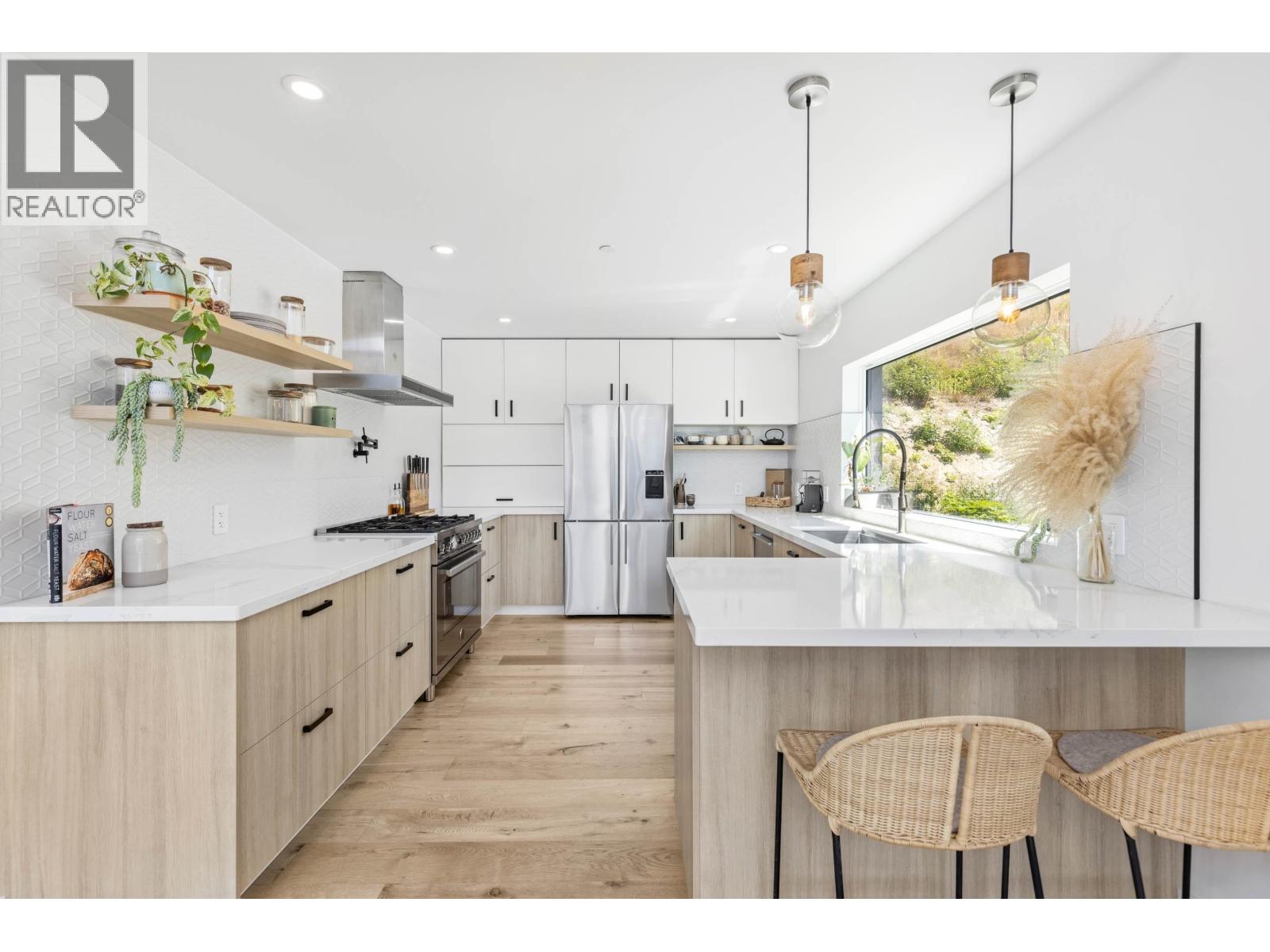 7676 Cerulean Drive, Pemberton, British Columbia  V0N 2L3 - Photo 10 - R3036866