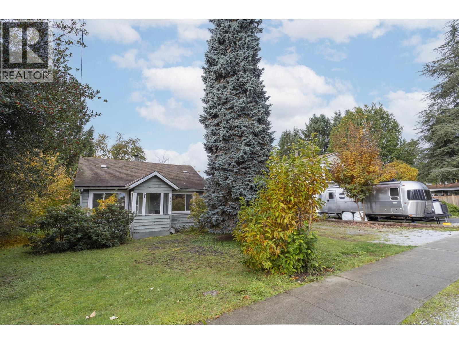 988 Irvine Street, Coquitlam, British Columbia  V3C 3L9 - Photo 7 - R3064039