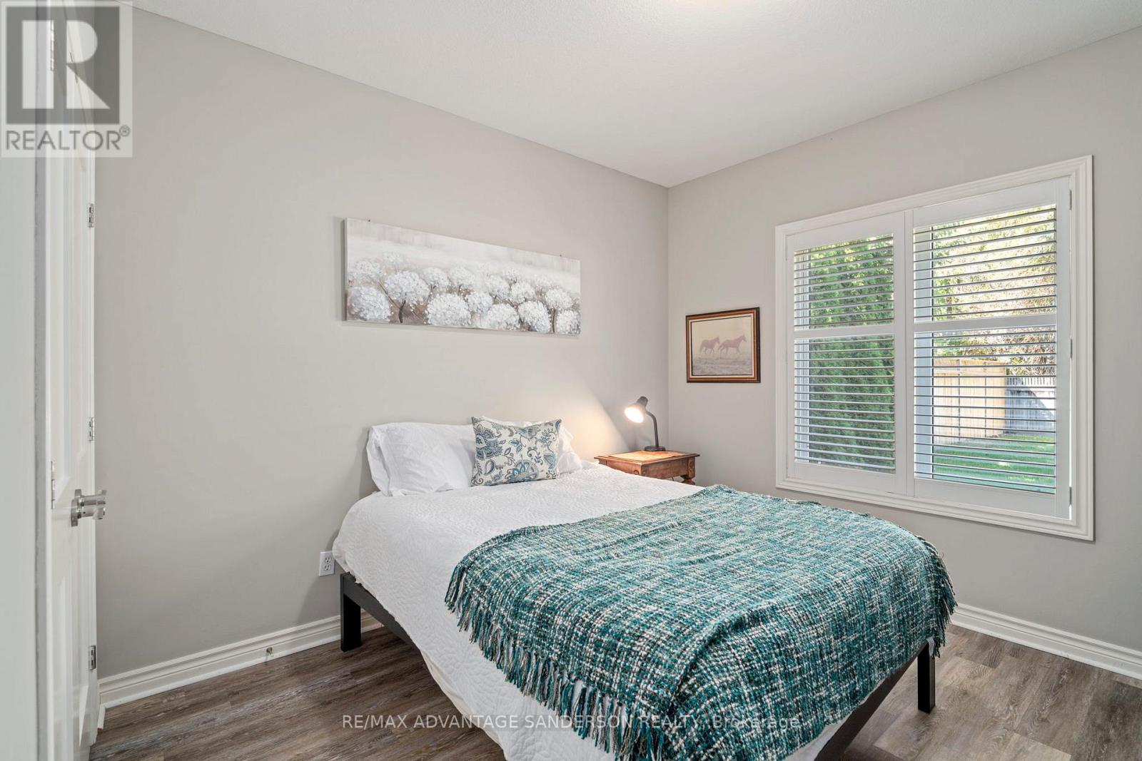 902 Adirondack Road, London South, Ontario  N6K 4W7 - Photo 10 - X12504678