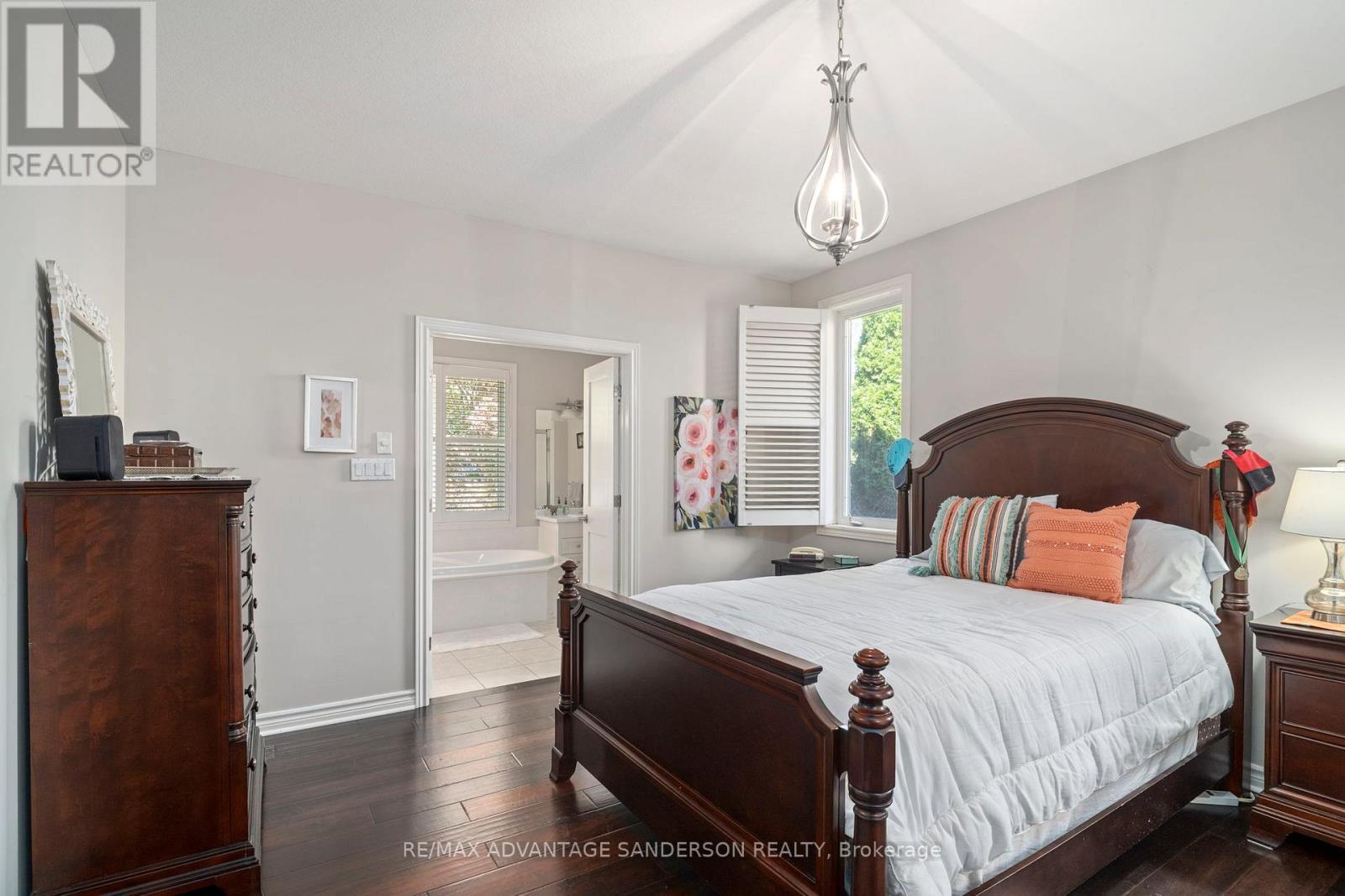 902 Adirondack Road, London South, Ontario  N6K 4W7 - Photo 17 - X12504678