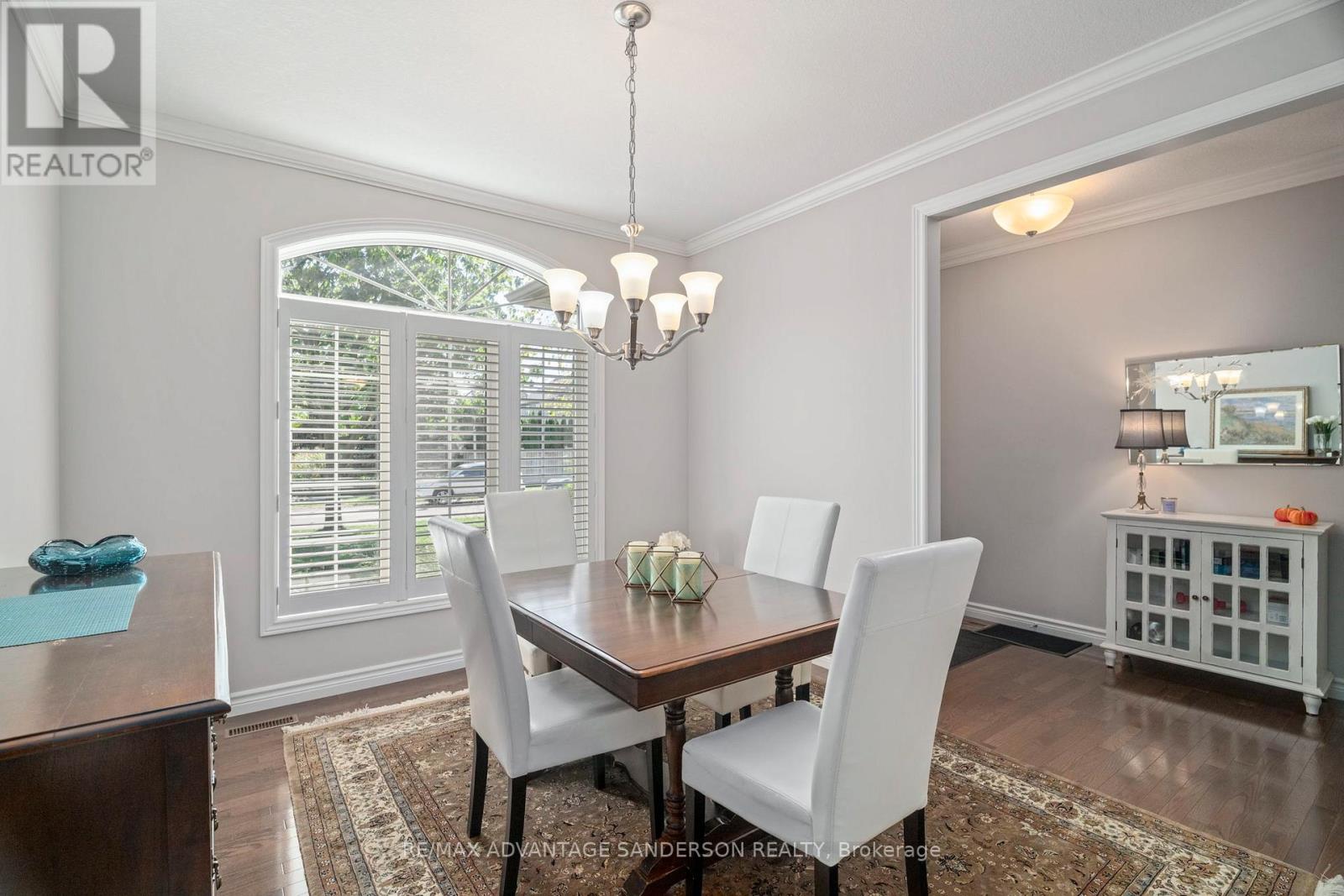 902 Adirondack Road, London South, Ontario  N6K 4W7 - Photo 3 - X12504678