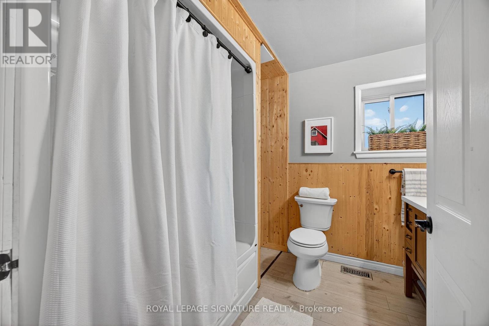 57 Maria Street, Penetanguishene, Ontario  L9M 1L3 - Photo 13 - S12504446