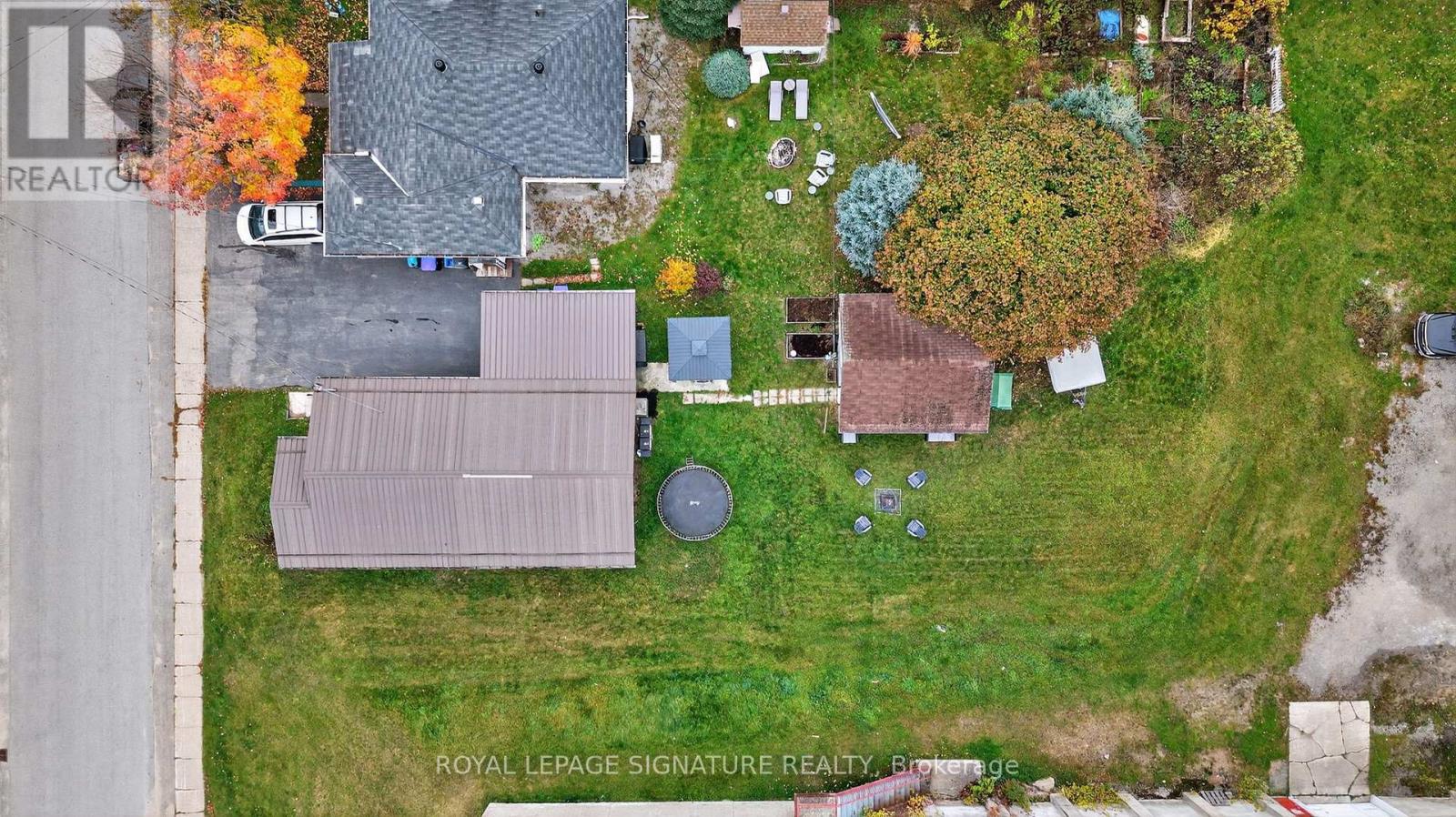 57 Maria Street, Penetanguishene, Ontario  L9M 1L3 - Photo 44 - S12504446