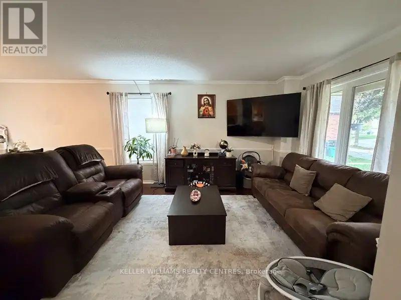 28 Churchland Drive, Barrie (Holly), Ontario  L4N 8P9 - Photo 3 - S12504462