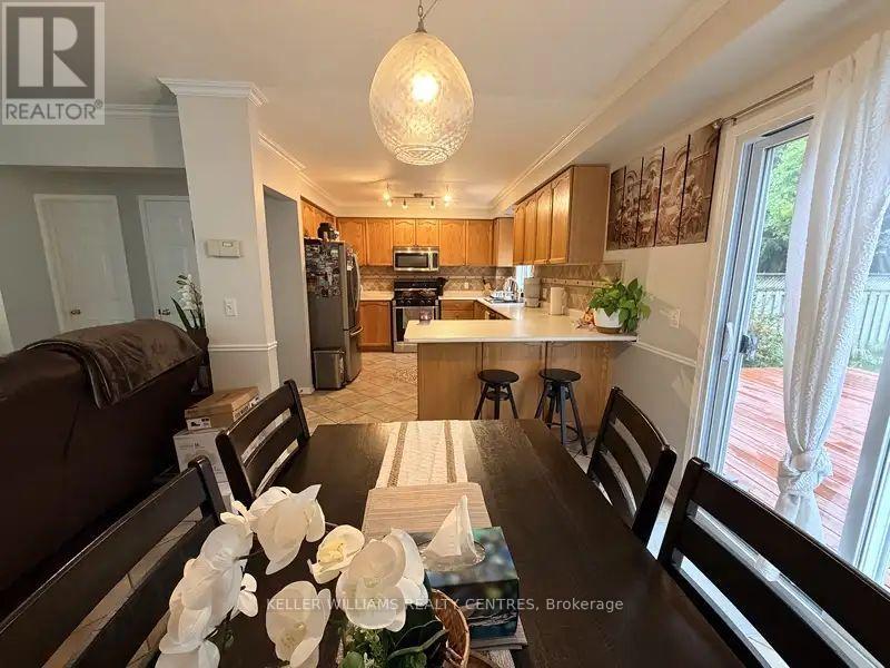 28 Churchland Drive, Barrie (Holly), Ontario  L4N 8P9 - Photo 7 - S12504462