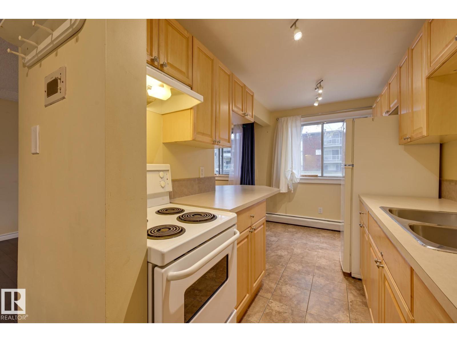 #105 10621 79 Av Nw, Edmonton, Alberta  T6E 1S2 - Photo 11 - E4464572