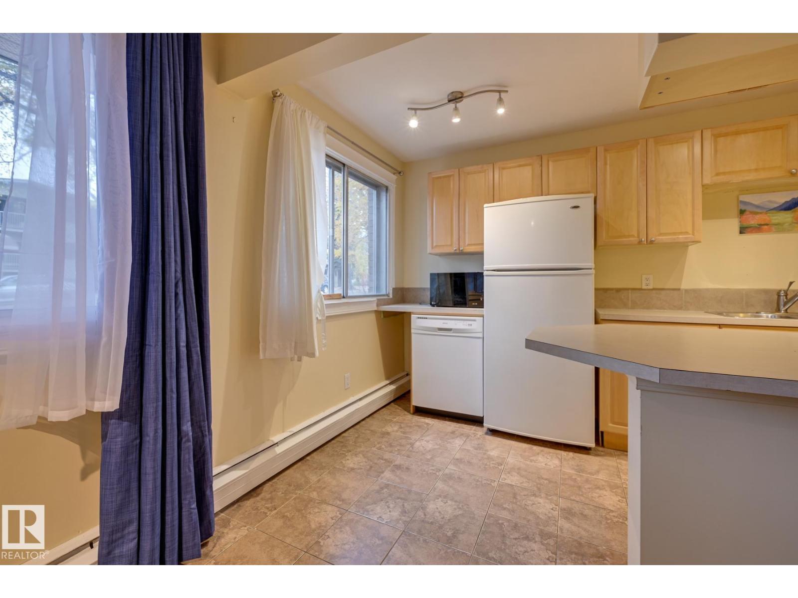 #105 10621 79 Av Nw, Edmonton, Alberta  T6E 1S2 - Photo 7 - E4464572