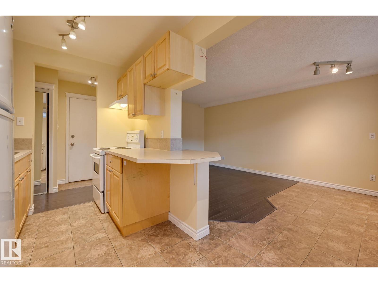 #105 10621 79 Av Nw, Edmonton, Alberta  T6E 1S2 - Photo 8 - E4464572