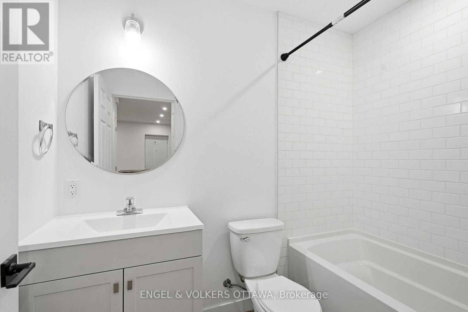 D - 322 Frontenac Street, Ottawa, Ontario  K1L 6K7 - Photo 12 - X12504578