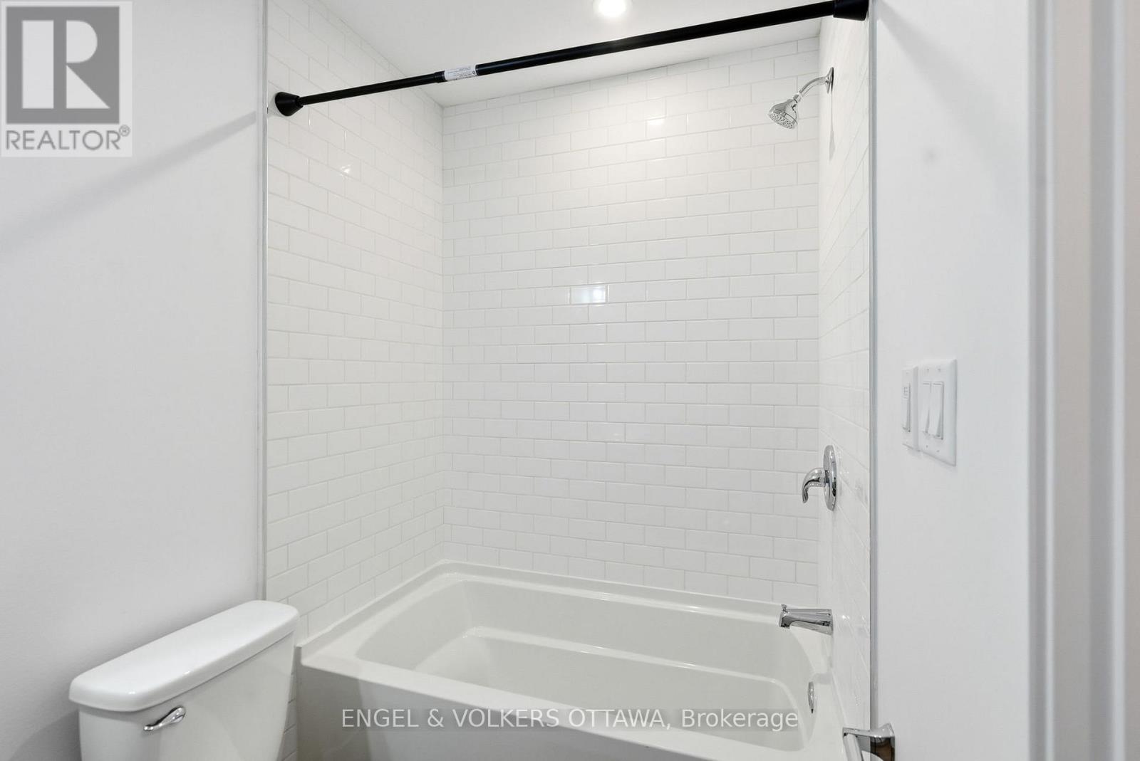 D - 324 Frontenac Street, Ottawa, Ontario  K1L 6K7 - Photo 10 - X12504586