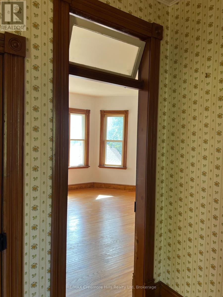 3 Wellington Street E, Clearview, Ontario  L0M 1G0 - Photo 22 - S12340820