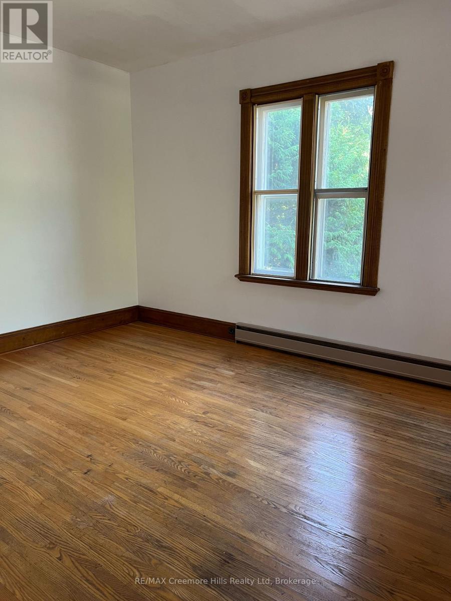 3 Wellington Street E, Clearview, Ontario  L0M 1G0 - Photo 23 - S12340820