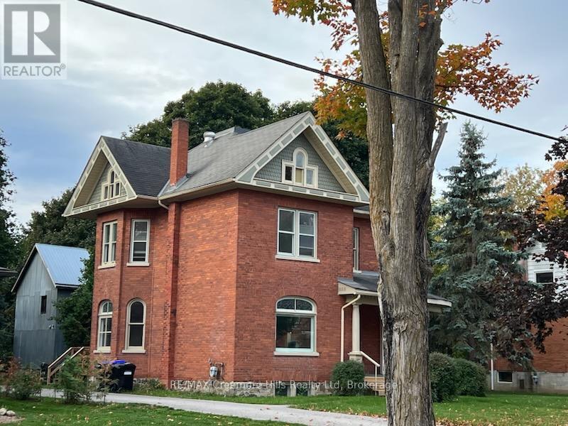 3 Wellington Street E, Clearview, Ontario  L0M 1G0 - Photo 2 - S12340820