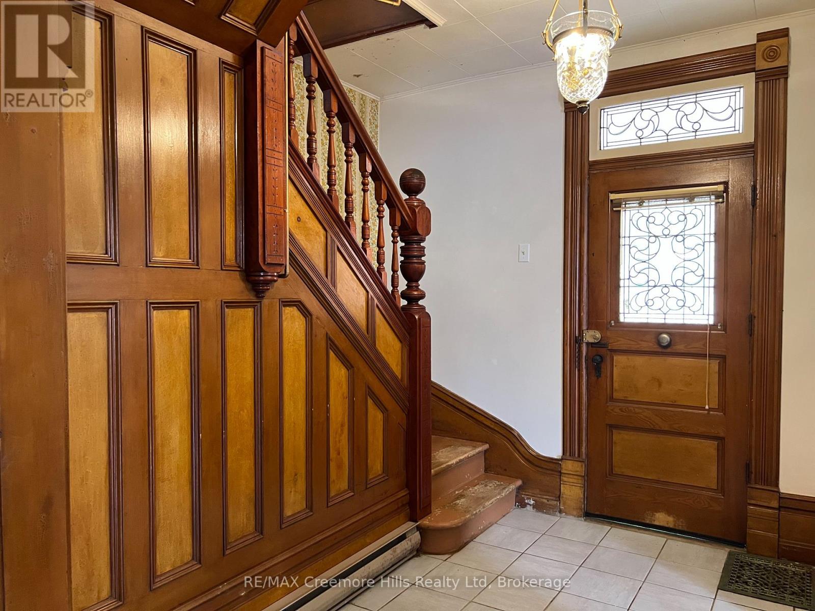 3 Wellington Street E, Clearview, Ontario  L0M 1G0 - Photo 12 - S12340820