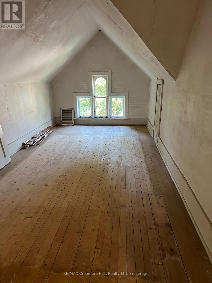 3 Wellington Street E, Clearview, Ontario  L0M 1G0 - Photo 28 - S12340820