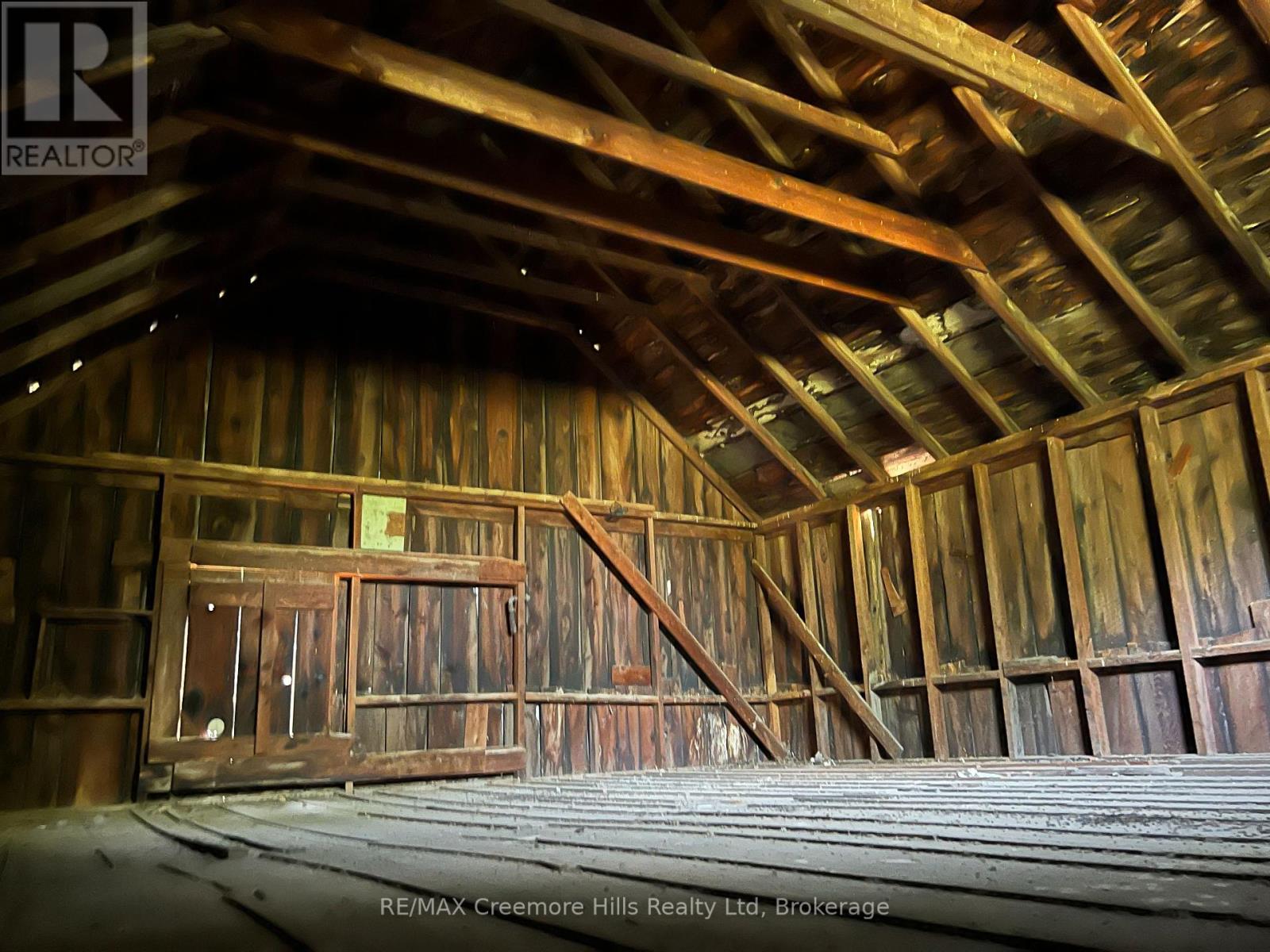 3 Wellington Street E, Clearview, Ontario  L0M 1G0 - Photo 36 - S12340820