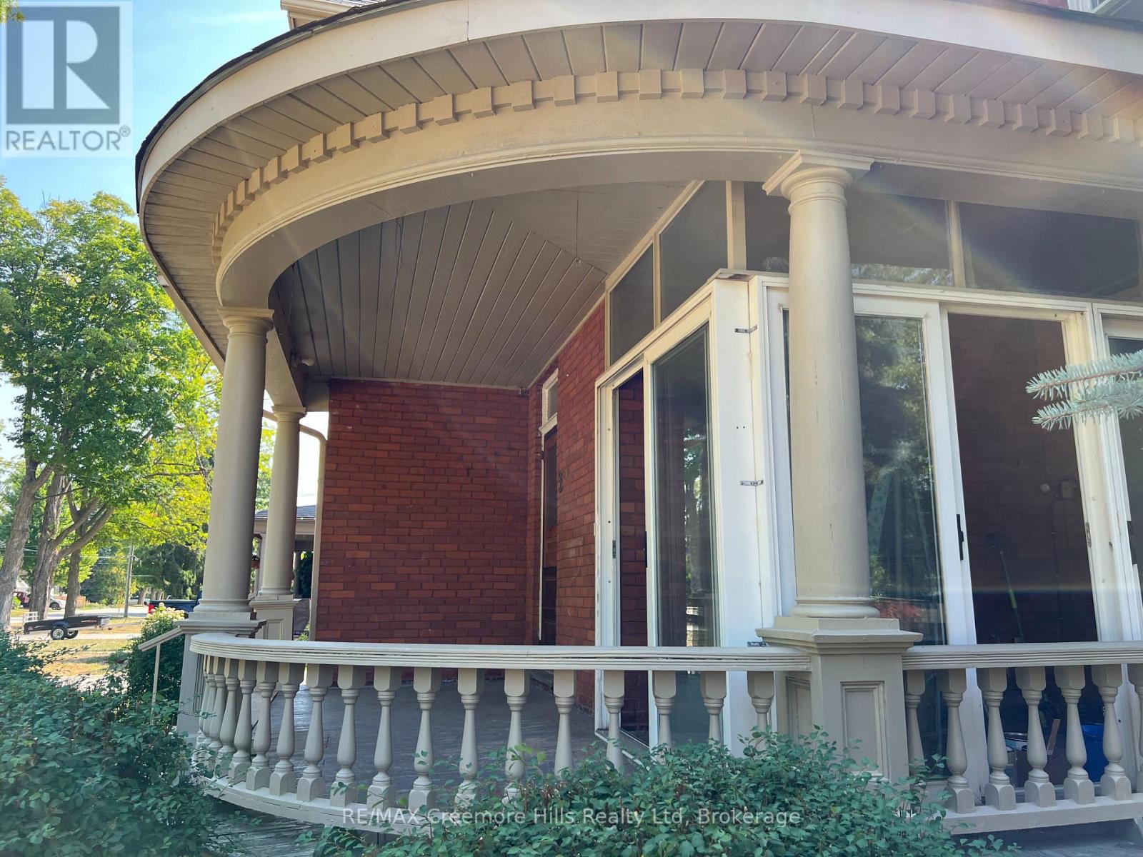 3 Wellington Street E, Clearview, Ontario  L0M 1G0 - Photo 9 - S12340820