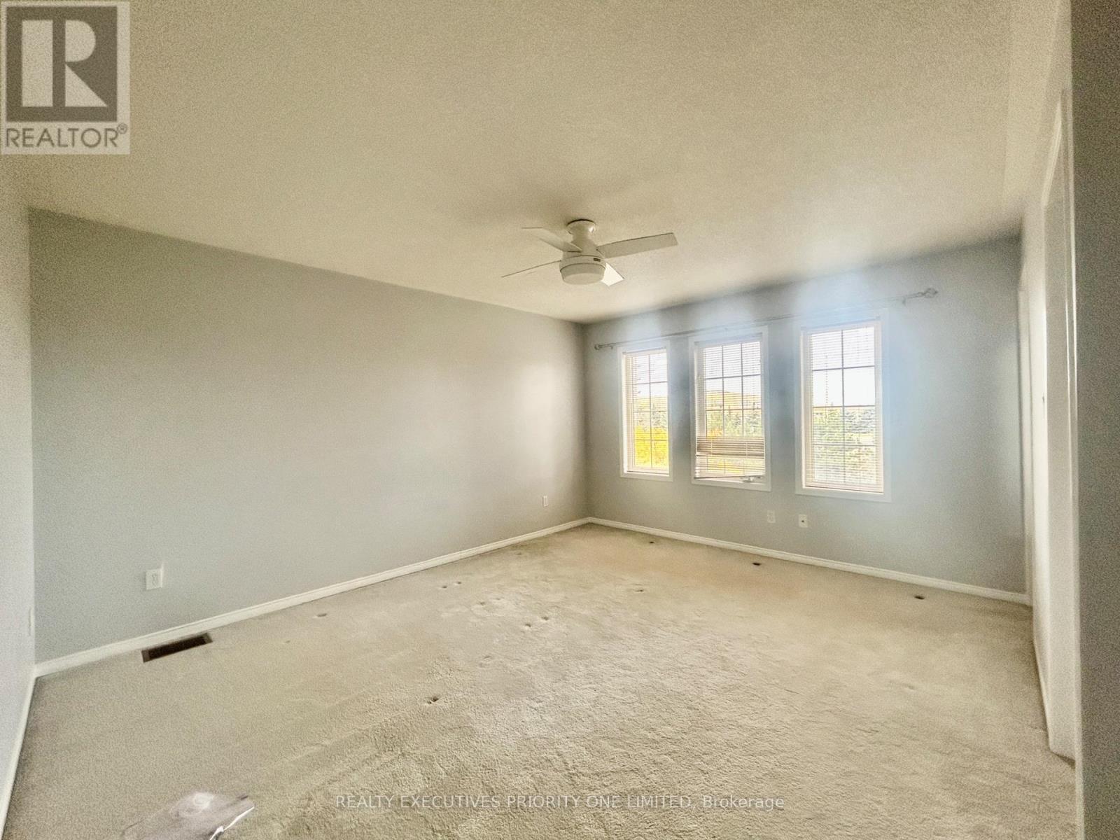 6620 Opera Glass Crescent, Mississauga, Ontario  L5W 1R8 - Photo 7 - W12504490