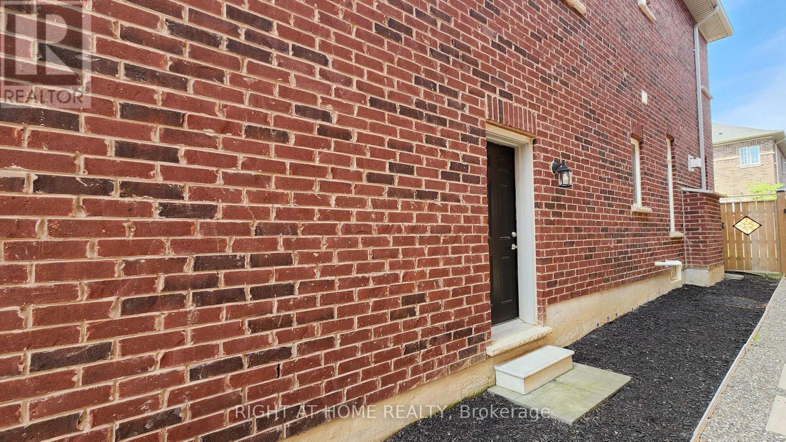 141 Morningside Drive, Halton Hills, Ontario  L7G 0M3 - Photo 16 - W12504496