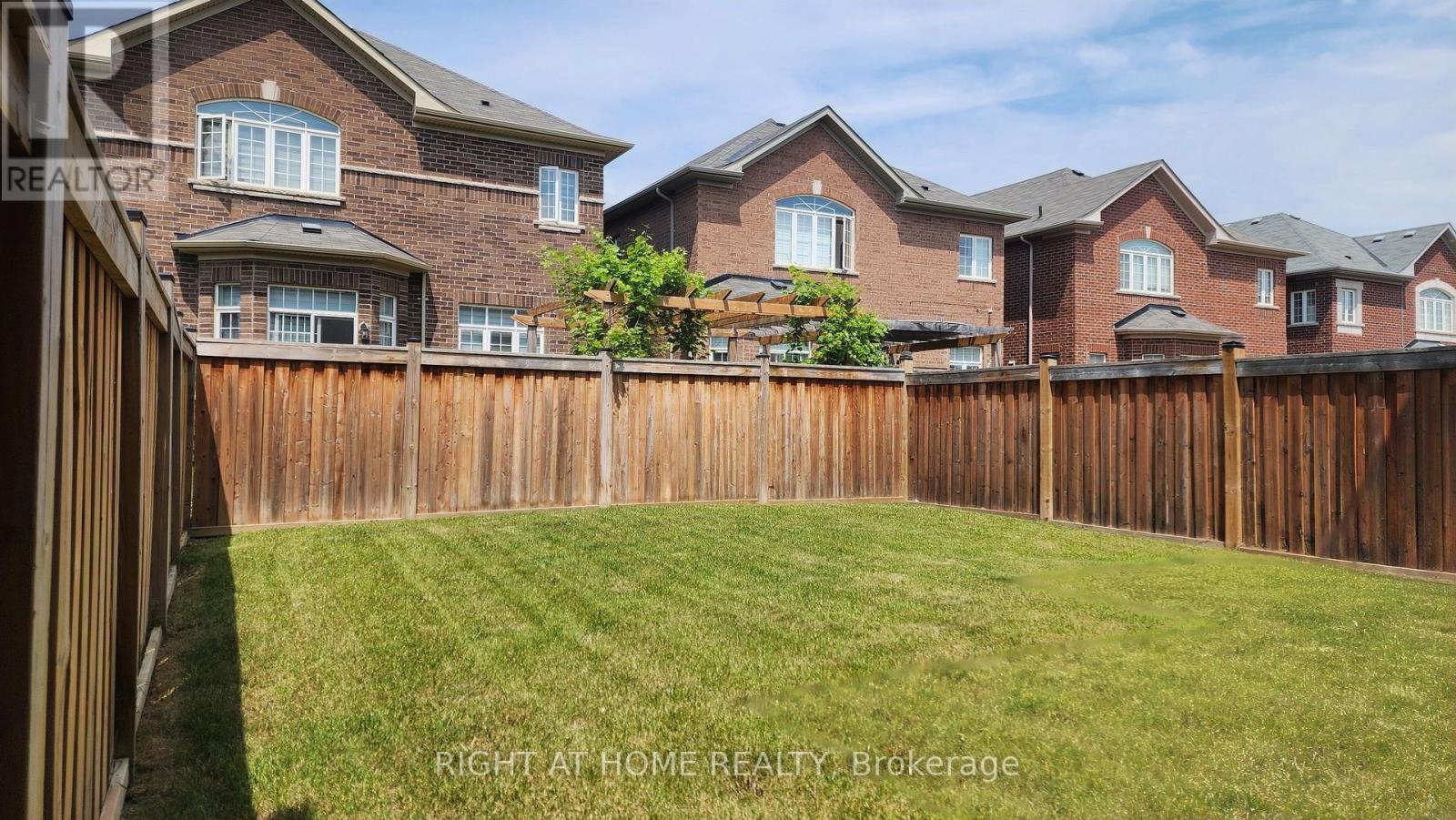 141 Morningside Drive, Halton Hills, Ontario  L7G 0M3 - Photo 18 - W12504496