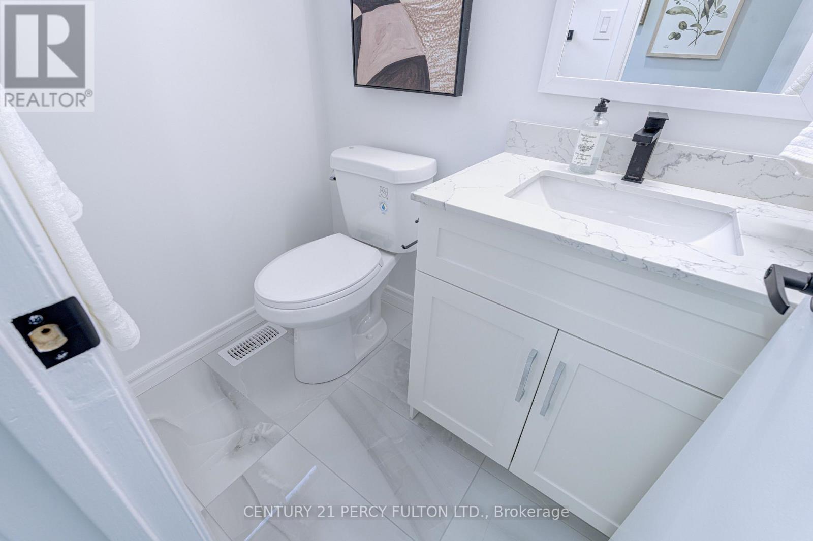 7146 Harwick Drive, Mississauga, Ontario  L4T 3A4 - Photo 16 - W12504498