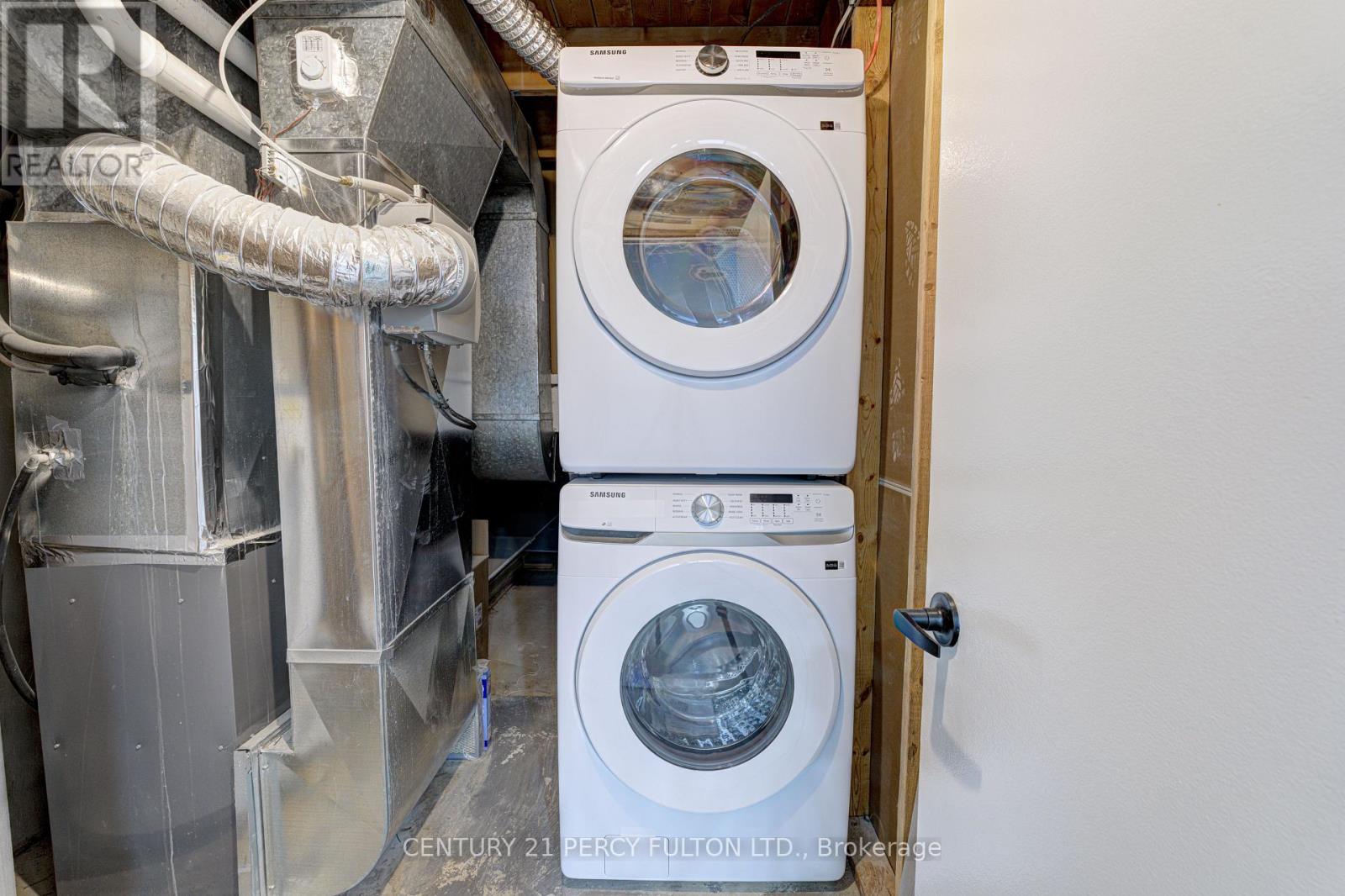 7146 Harwick Drive, Mississauga, Ontario  L4T 3A4 - Photo 21 - W12504498