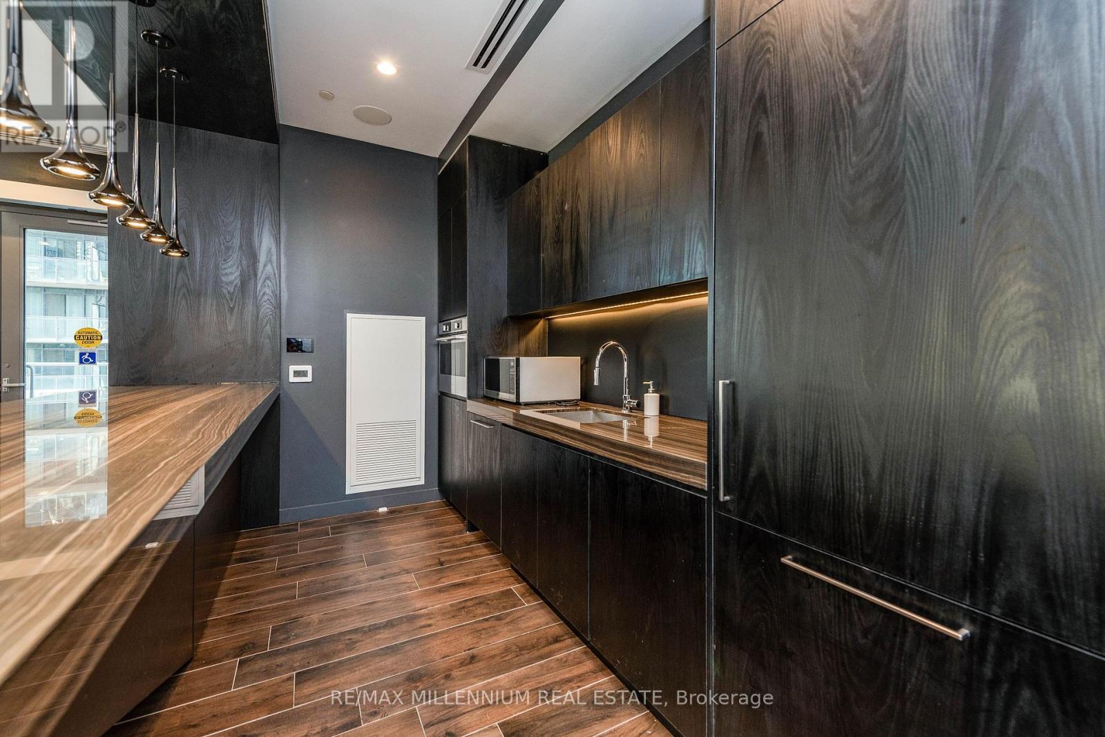 4801 - 70 Annie Craig Drive, Toronto, Ontario  M8V 0C4 - Photo 12 - W12504508