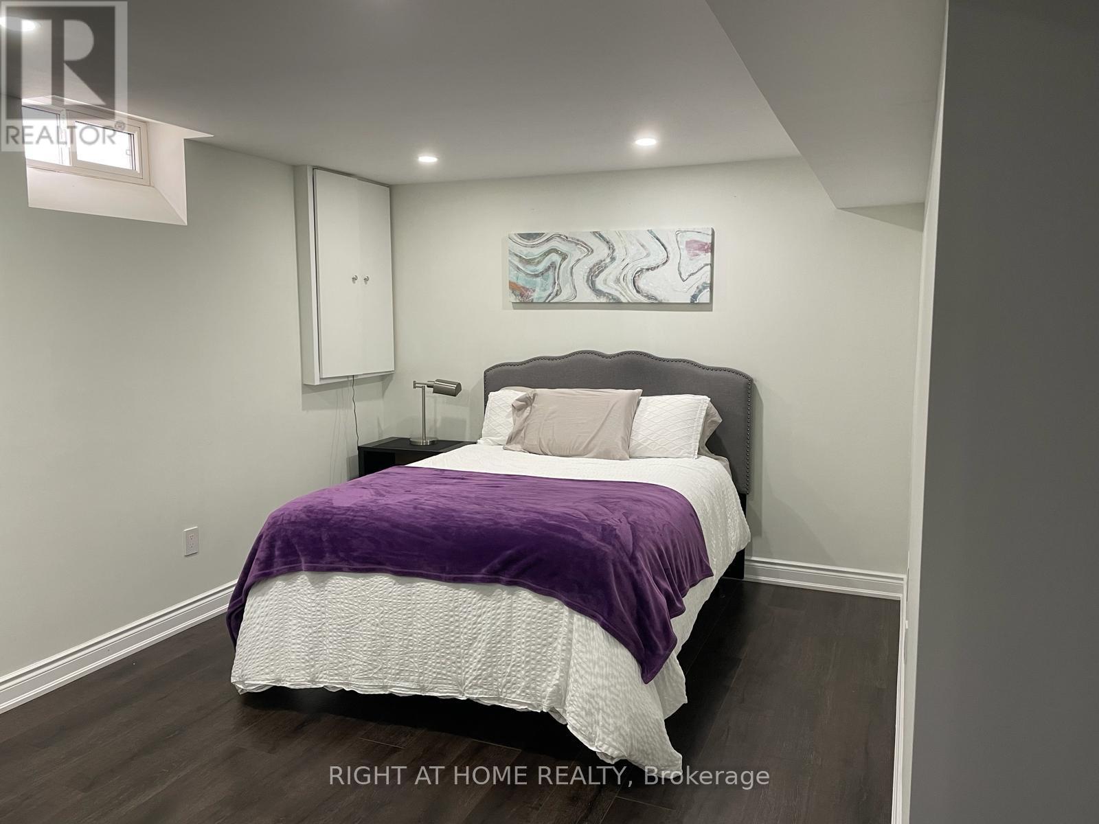 Lower Level - 275 River Oaks Boulevard W, Oakville, Ontario  L6H 3V2 - Photo 7 - W12504526