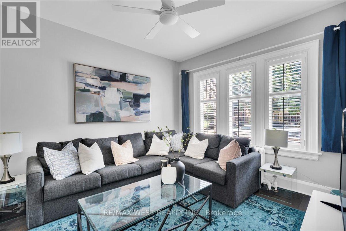 206 Howard Park Avenue, Toronto, Ontario  M6R 1W1 - Photo 10 - W12504536