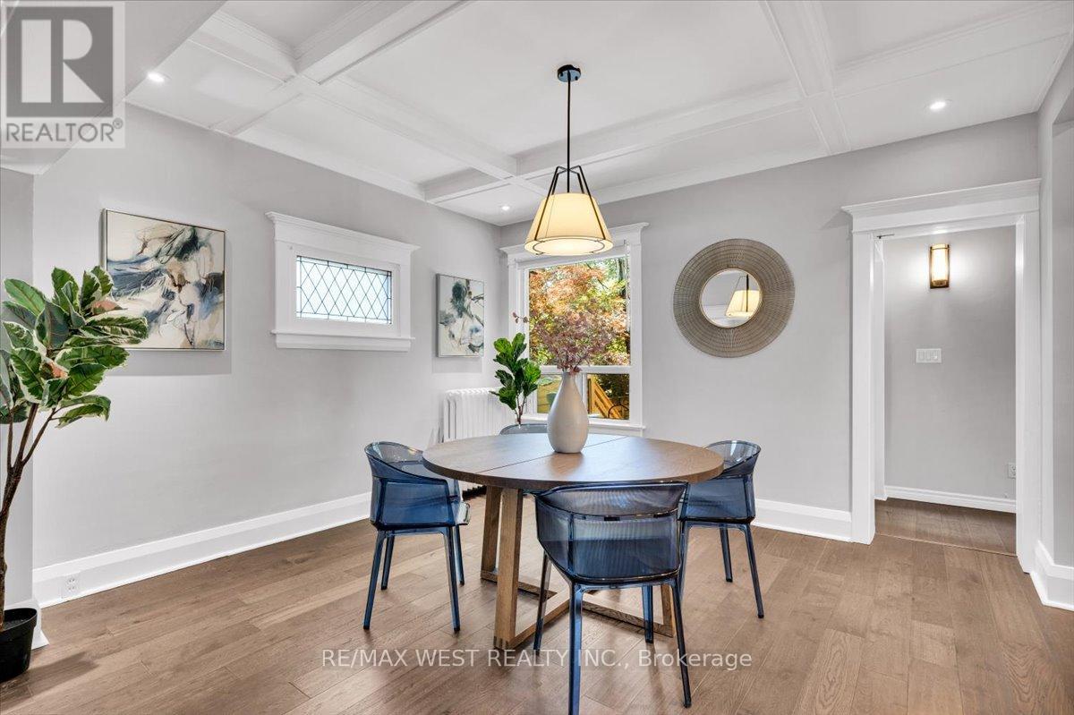 206 Howard Park Avenue, Toronto, Ontario  M6R 1W1 - Photo 12 - W12504536