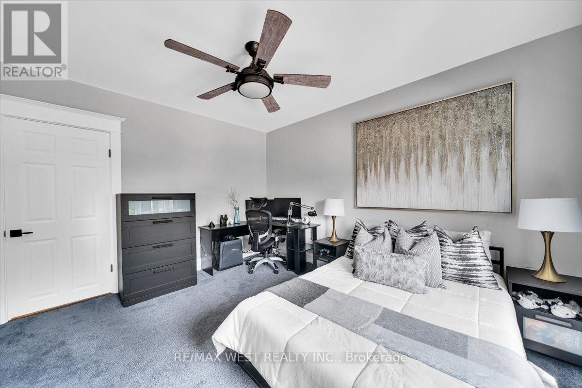 206 Howard Park Avenue, Toronto, Ontario  M6R 1W1 - Photo 32 - W12504536