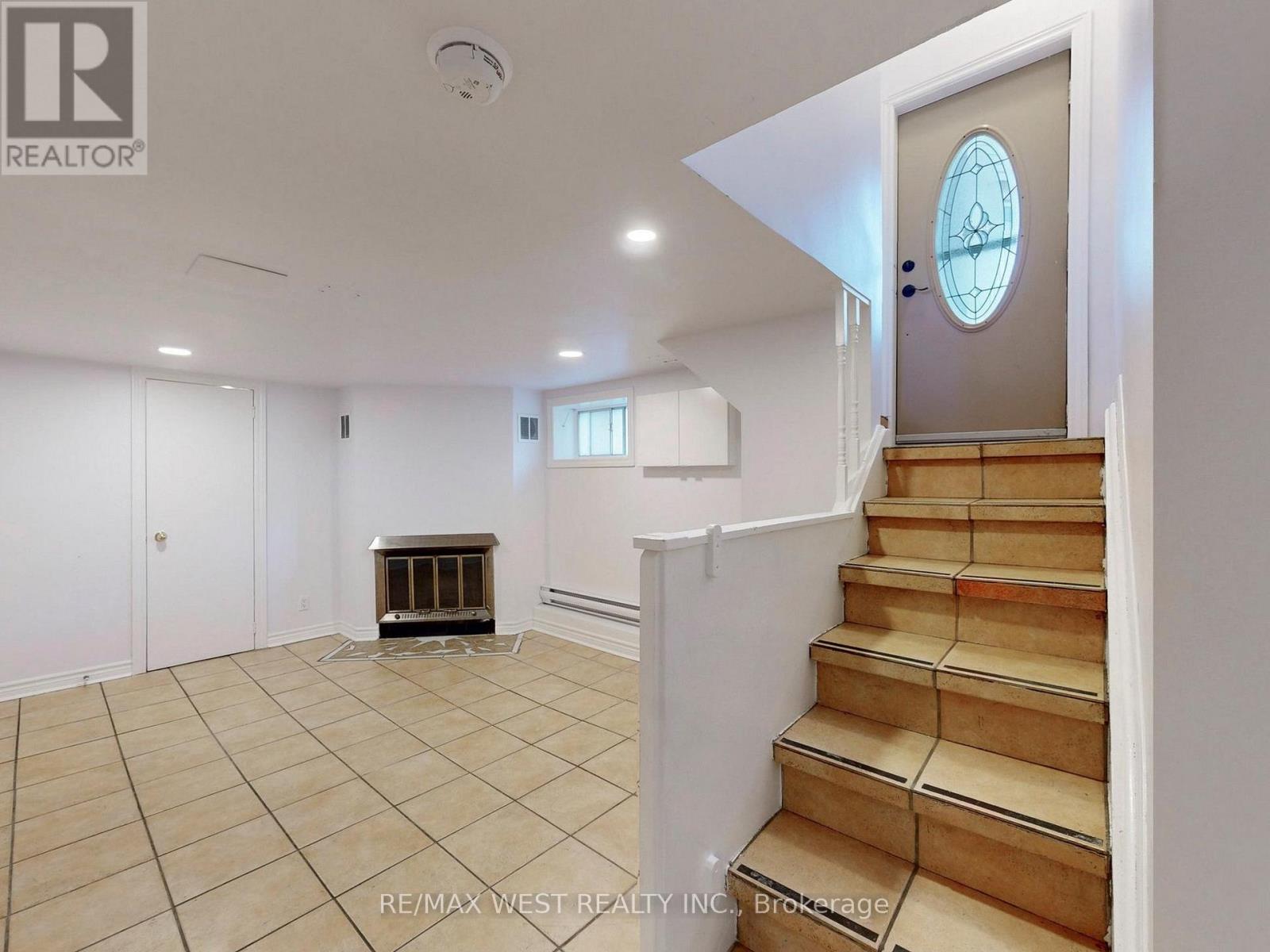 206 Howard Park Avenue, Toronto, Ontario  M6R 1W1 - Photo 43 - W12504536