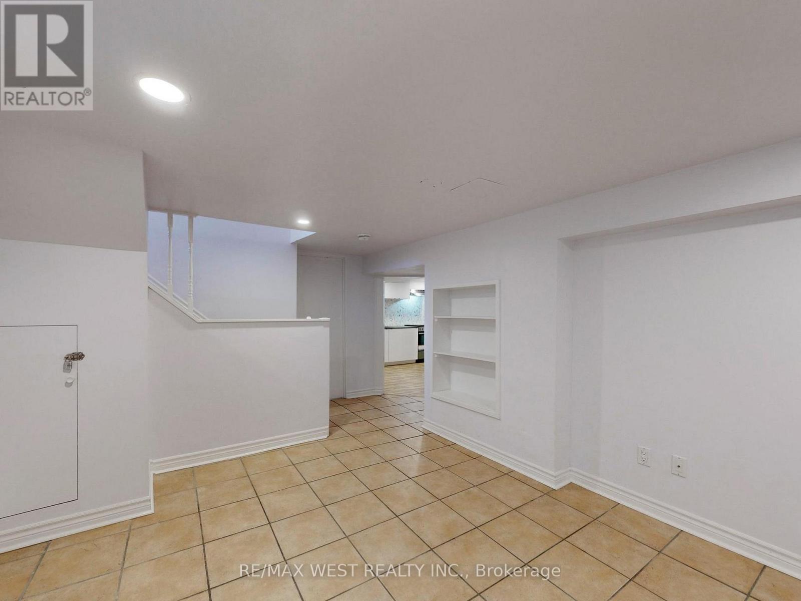 206 Howard Park Avenue, Toronto, Ontario  M6R 1W1 - Photo 44 - W12504536