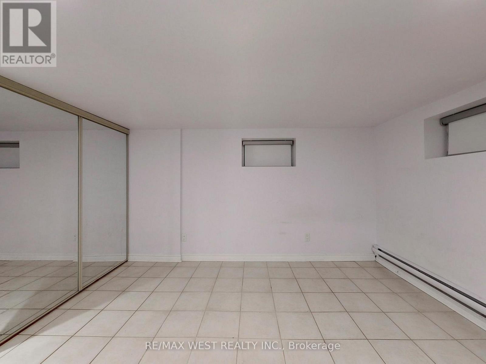 206 Howard Park Avenue, Toronto, Ontario  M6R 1W1 - Photo 48 - W12504536