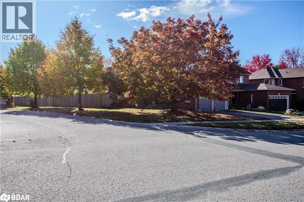 63 Gore Drive, Barrie, Ontario  L4N 5R5 - Photo 4 - 40784384