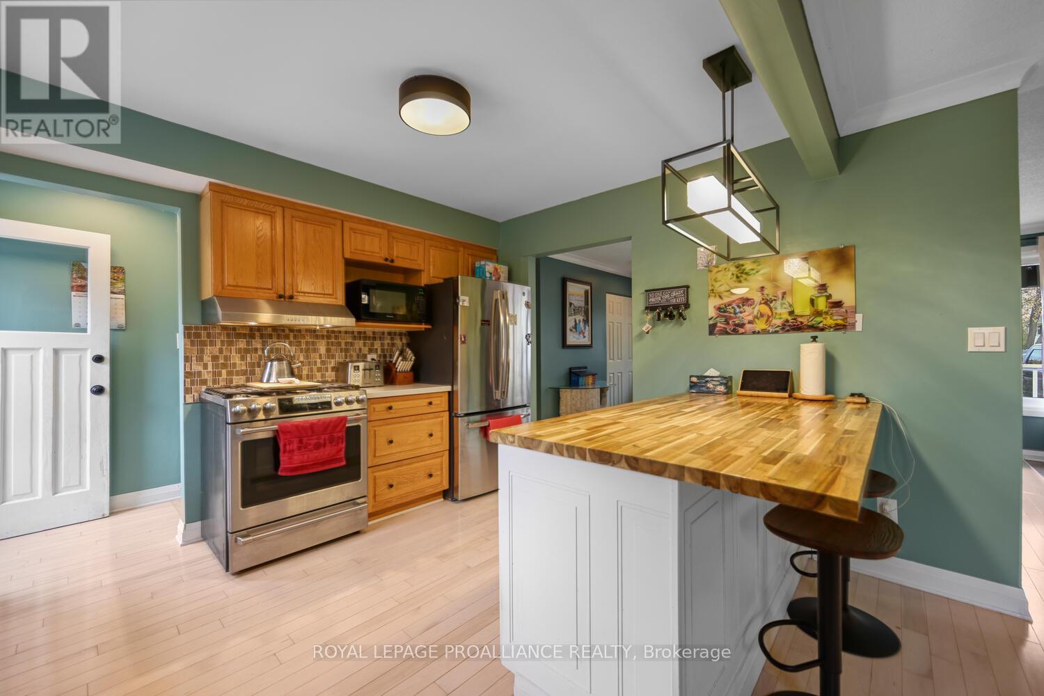 2804 Myrtle Place, Elizabethtown-Kitley, Ontario  K6V 7G9 - Photo 11 - X12504660