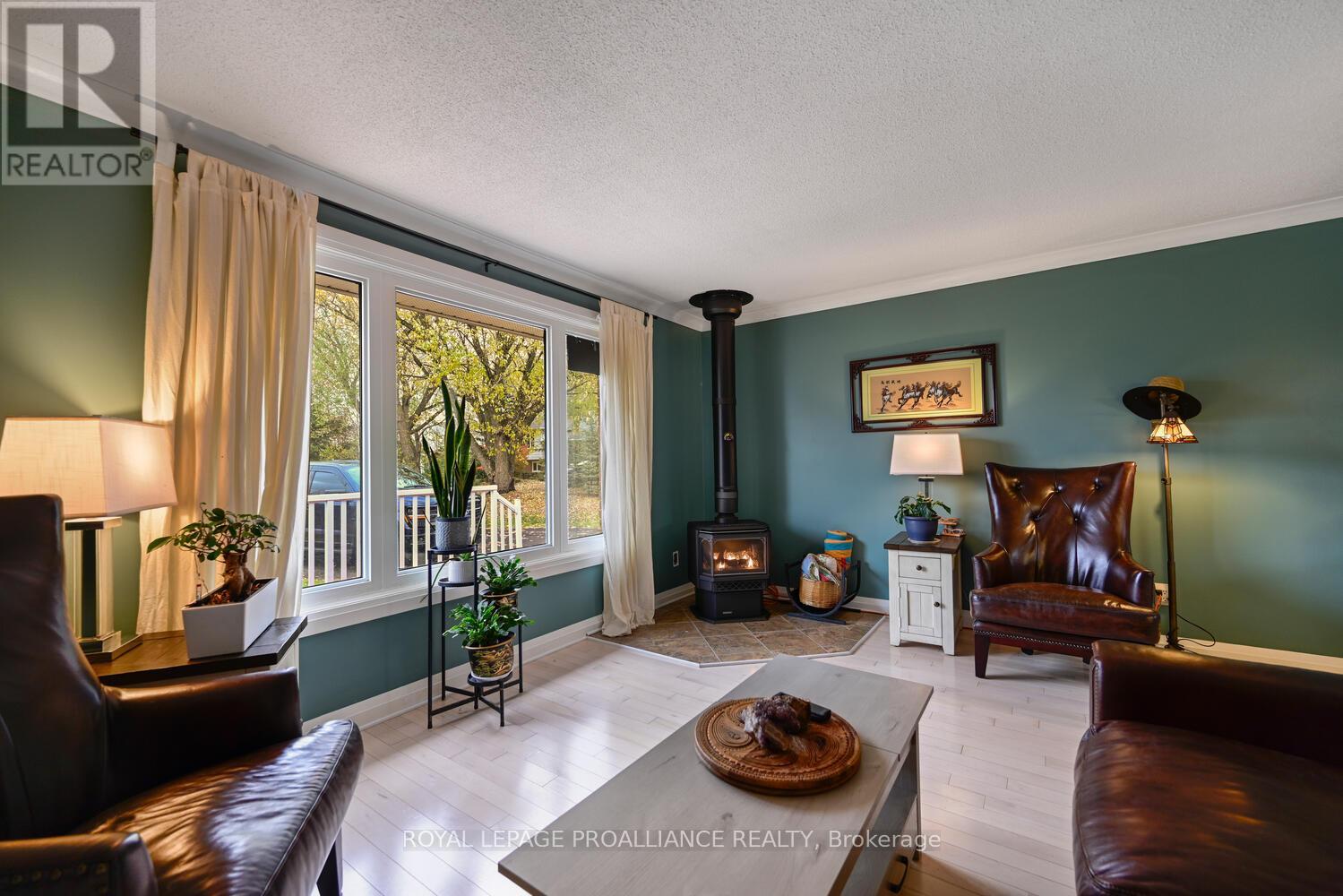 2804 Myrtle Place, Elizabethtown-Kitley, Ontario  K6V 7G9 - Photo 5 - X12504660