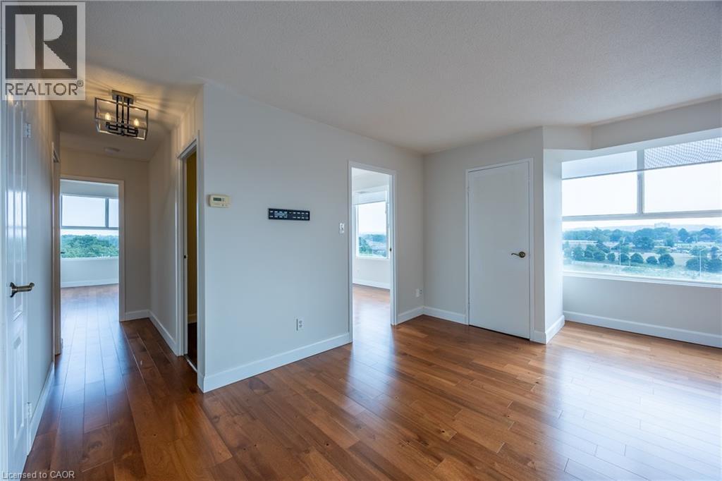 7 Gale Crescent Unit# 504, St. Catharines, Ontario  L2R 7M8 - Photo 4 - 40756050