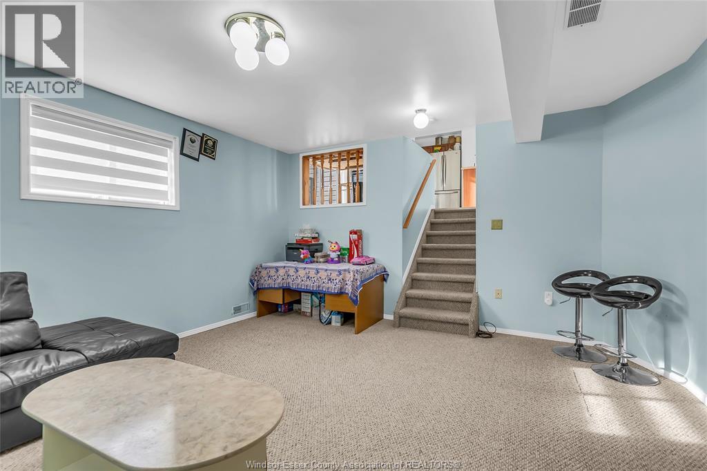 2788 Southridge, Windsor, Ontario  N8W 5N3 - Photo 8 - 25027890