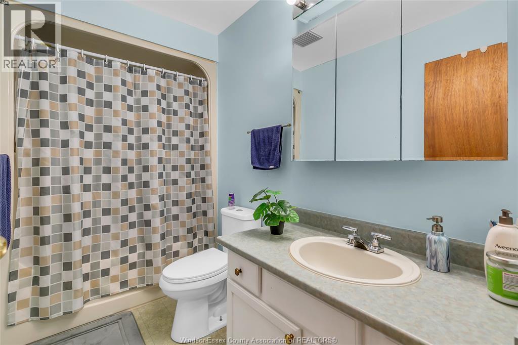 2788 Southridge, Windsor, Ontario  N8W 5N3 - Photo 7 - 25027890