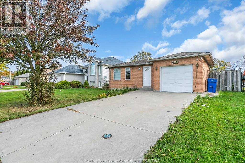 2788 Southridge, Windsor, Ontario  N8W 5N3 - Photo 3 - 25027890