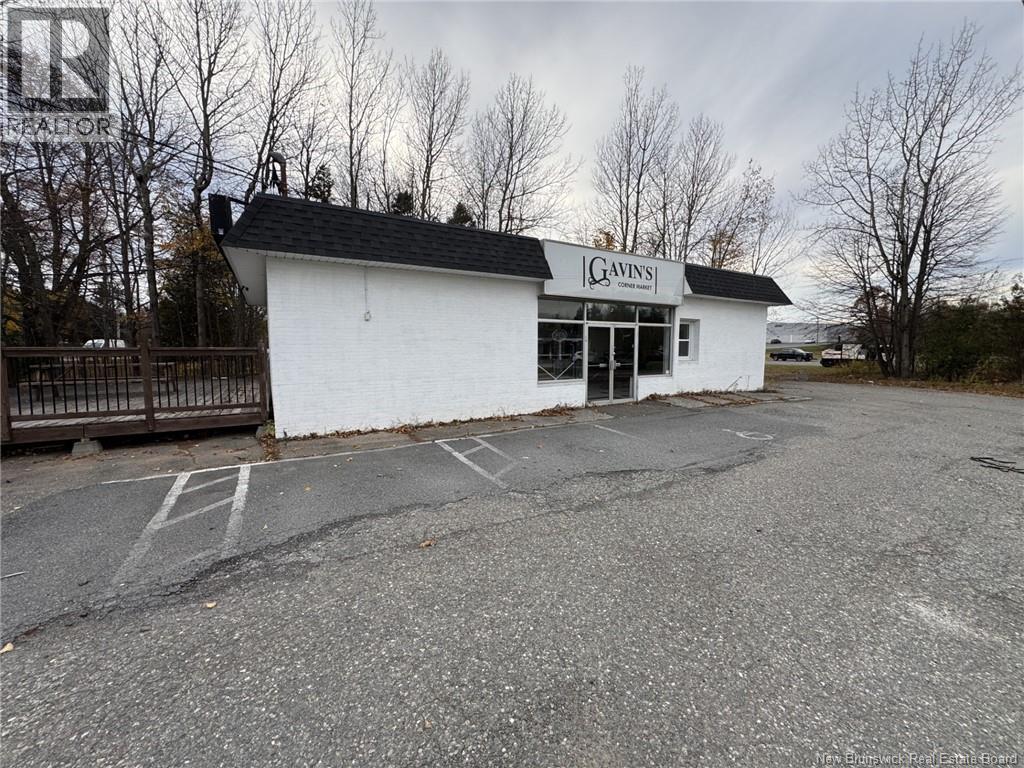 16 Scott Avenue, Rothesay, New Brunswick  E2E 2K3 - Photo 8 - NB129148