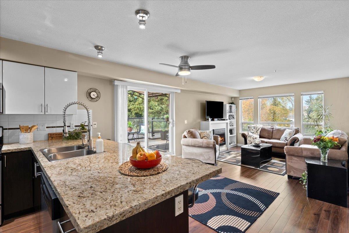 304 14960 102a Avenue, Surrey, British Columbia  V3R 6A3 - Photo 11 - R3064126