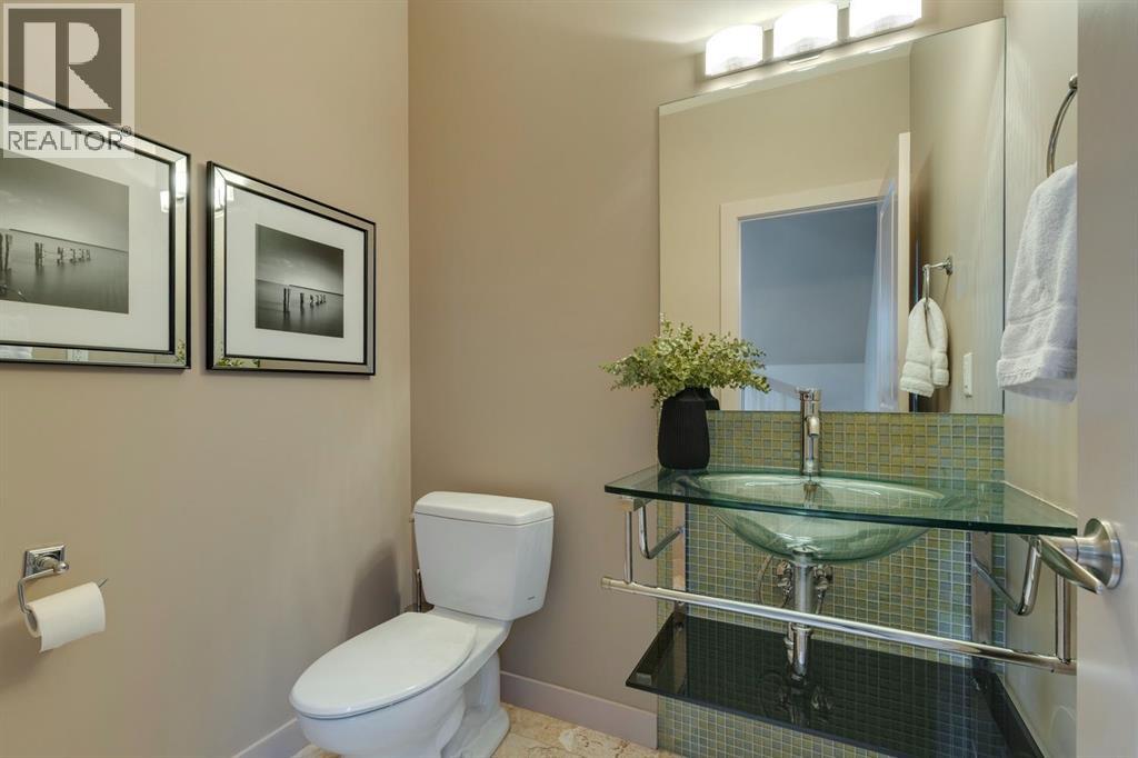 2216 31 Street Sw, Calgary, Alberta  T3E 2N4 - Photo 13 - A2263133