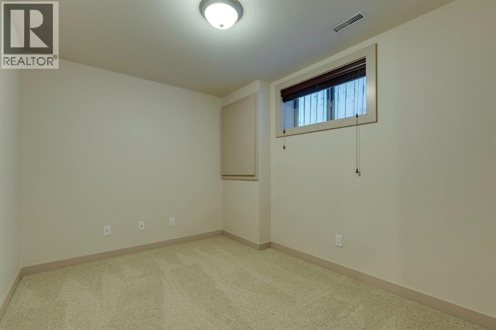 2216 31 Street Sw, Calgary, Alberta  T3E 2N4 - Photo 29 - A2263133